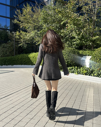 Vネックペプラムニット BM3001