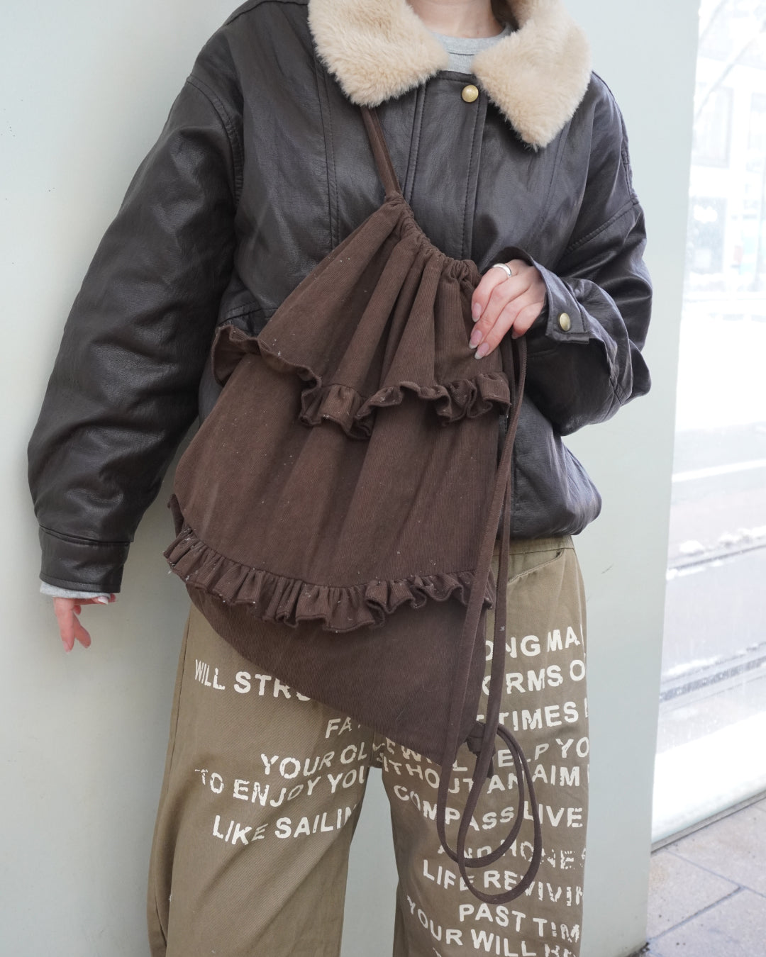 ブラウンフリルナップサック
CH0260