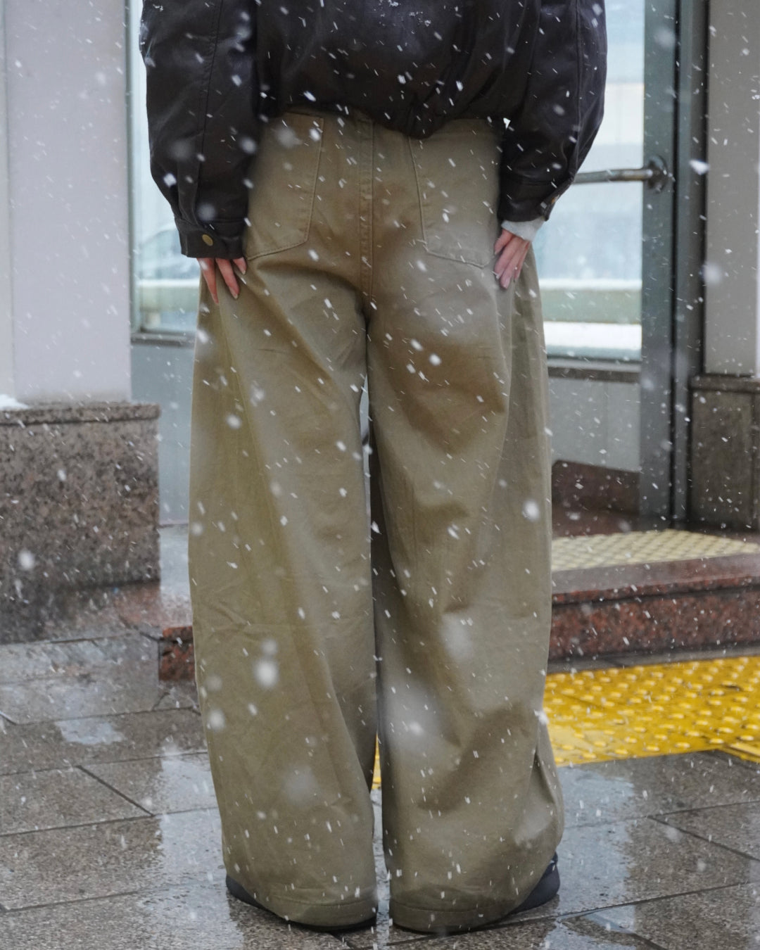 レンダリングカーブパンツ CH0261 – YOLO（ヨロ）｜ファッション通販