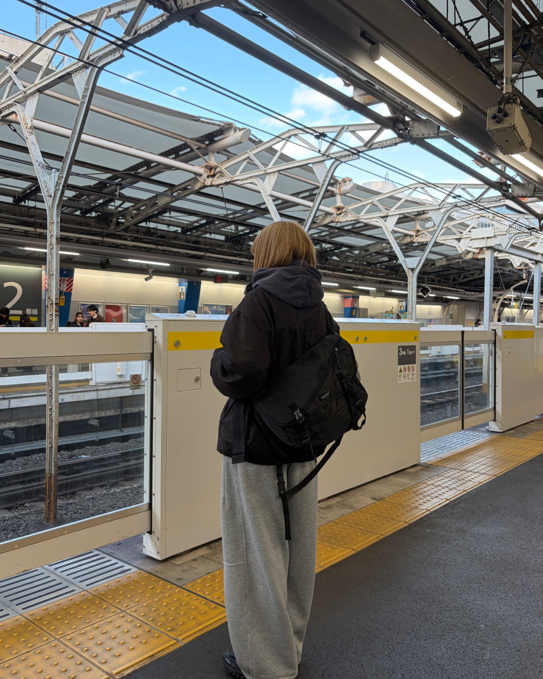 メッセンジャーバッグ CH0273