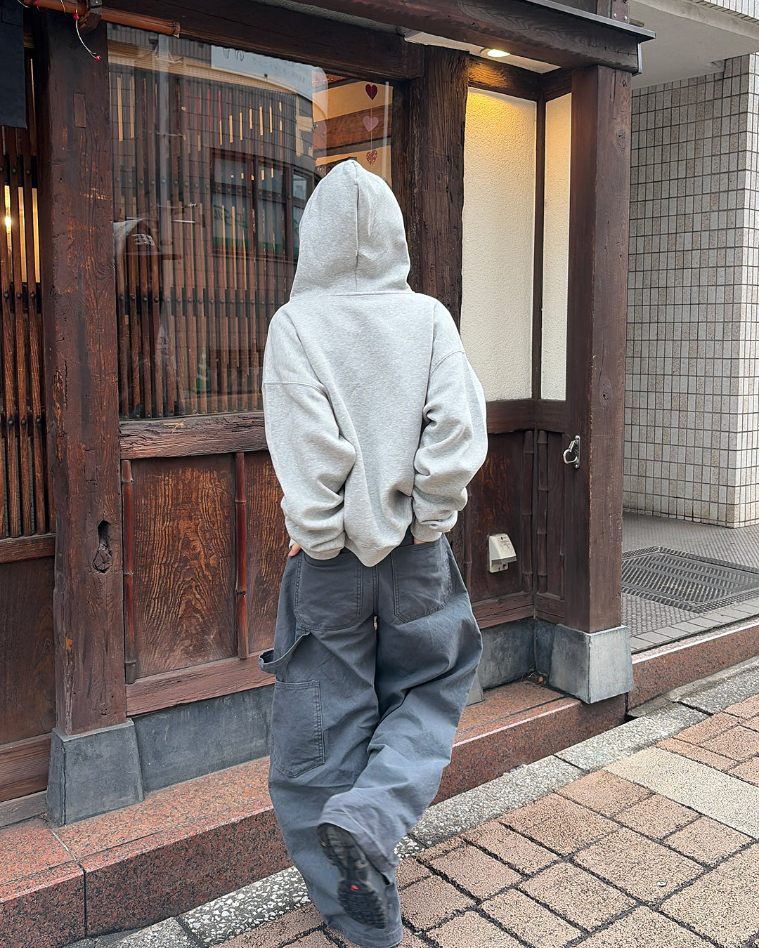 ダブルニースタッズワイドパンツ CH2042 – YOLO（ヨロ）｜ファッション通販