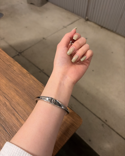 ミニマルラインバングル CH2083