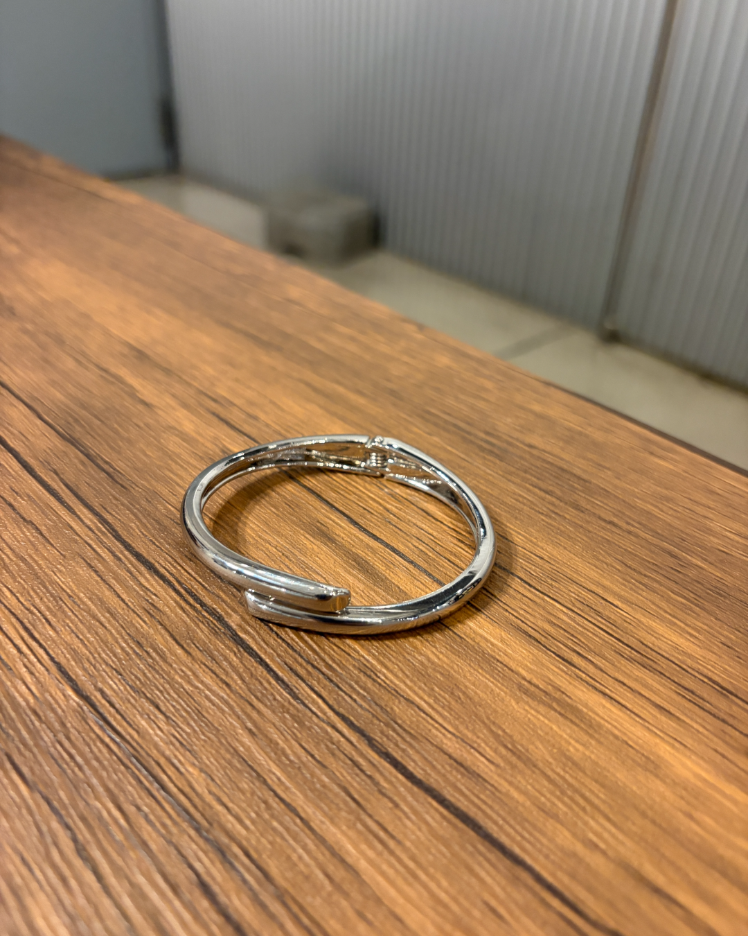 ミニマルラインバングル CH2083