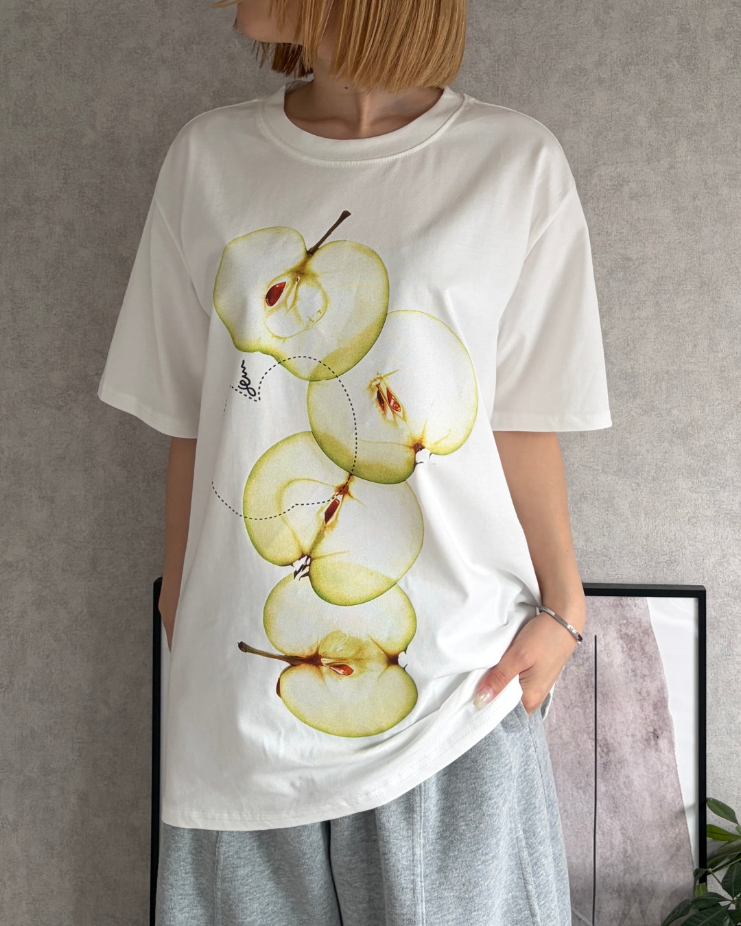グリーンアップルアートTシャツ CH2234