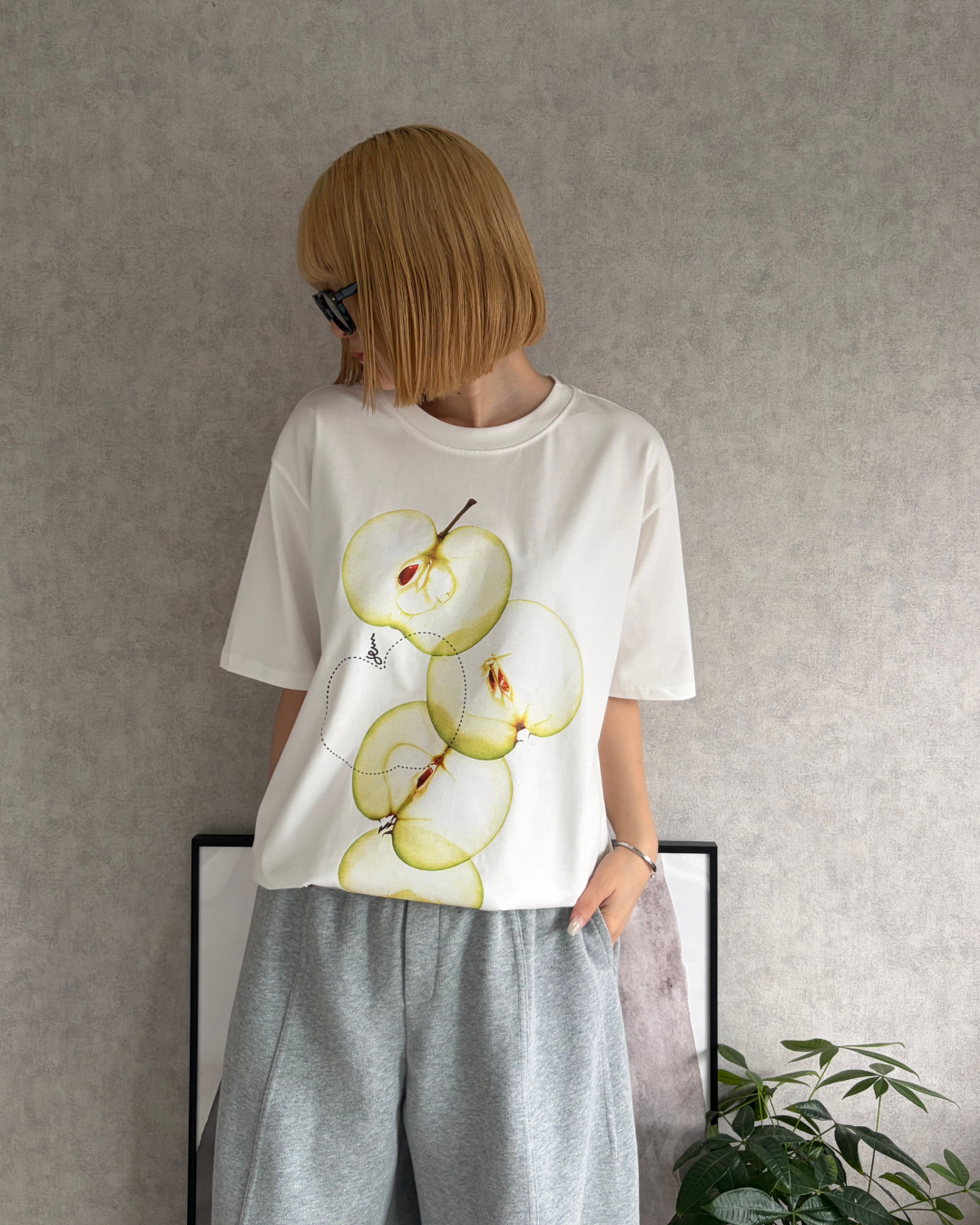 グリーンアップルアートTシャツ CH2234