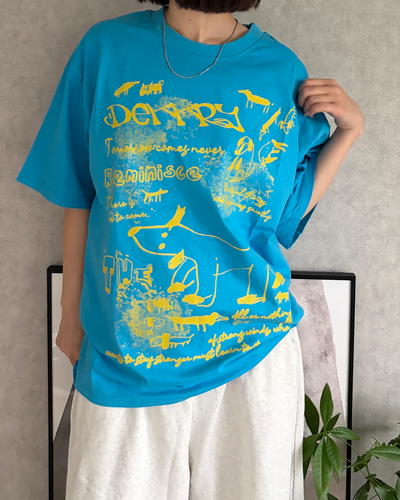ハンドライティンググラフィックTシャツ CH2337