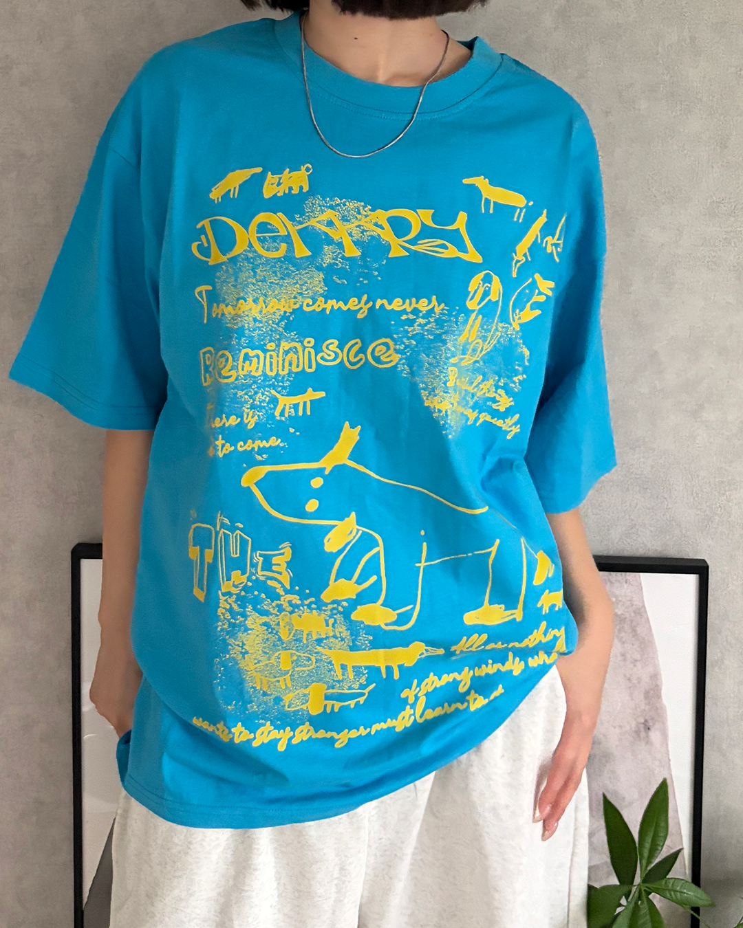 ハンドライティンググラフィックTシャツ CH2337