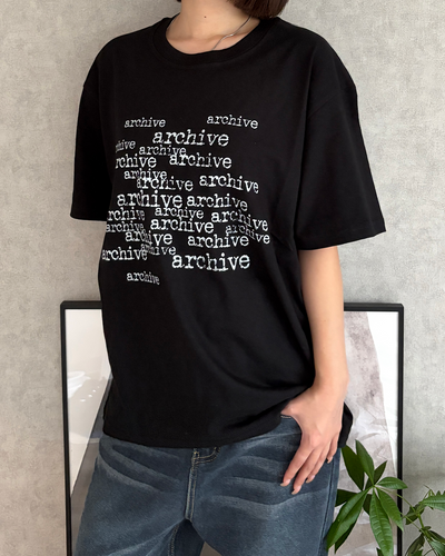 マルチロゴグラフィックTシャツ CH2359