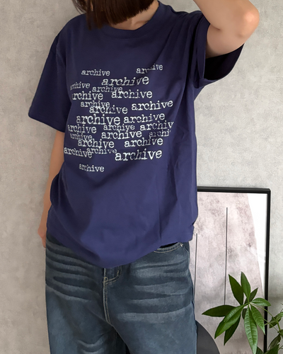 マルチロゴグラフィックTシャツ CH2359
