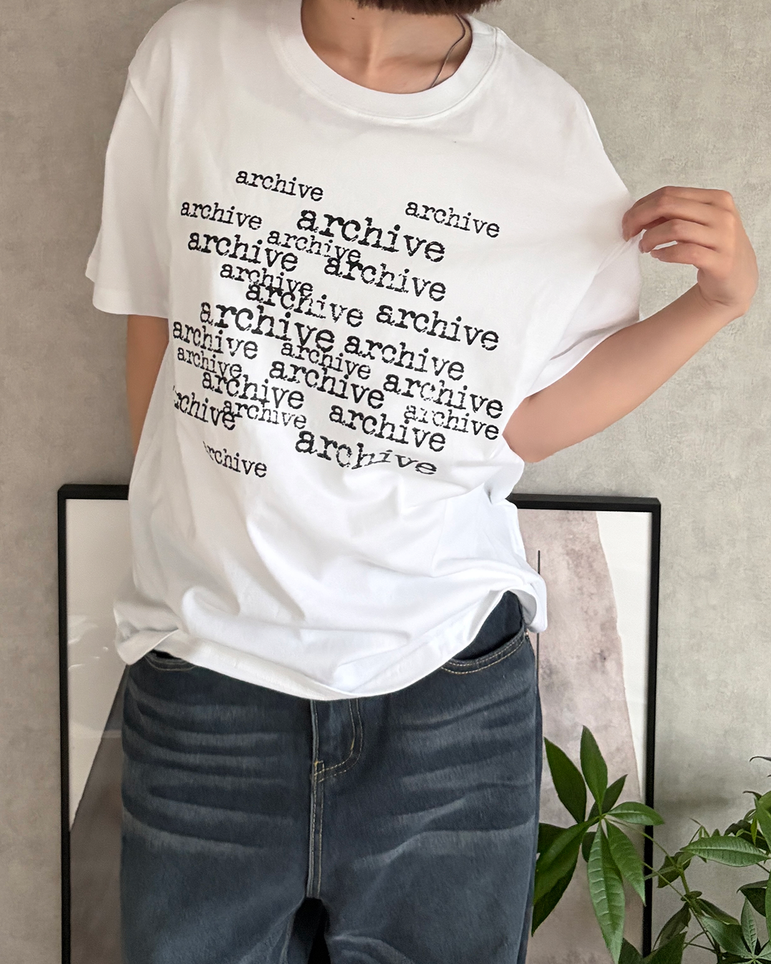 マルチロゴグラフィックTシャツ CH2359