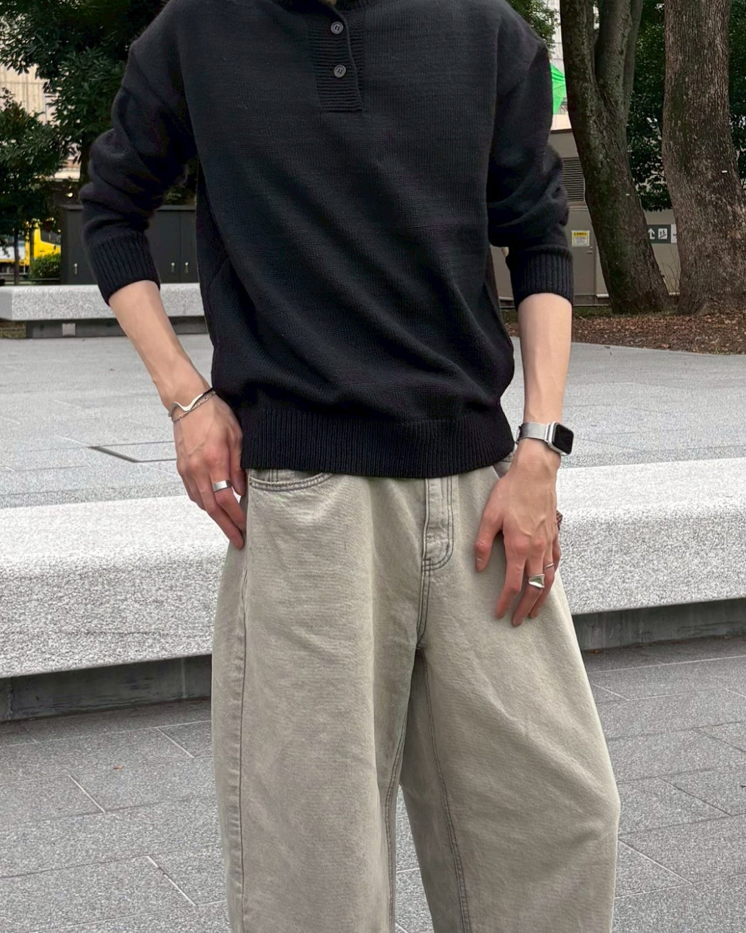 オーバーサイズヘンリーネックニットセーター
CM0061