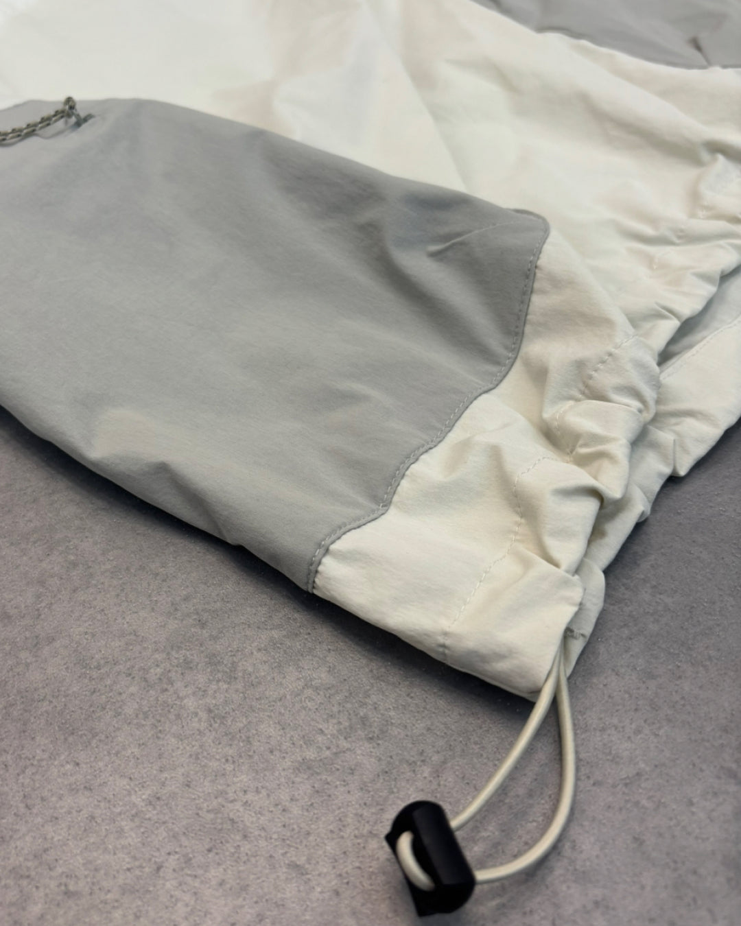 ハーフジップユーティリティプールオーバーCM0101