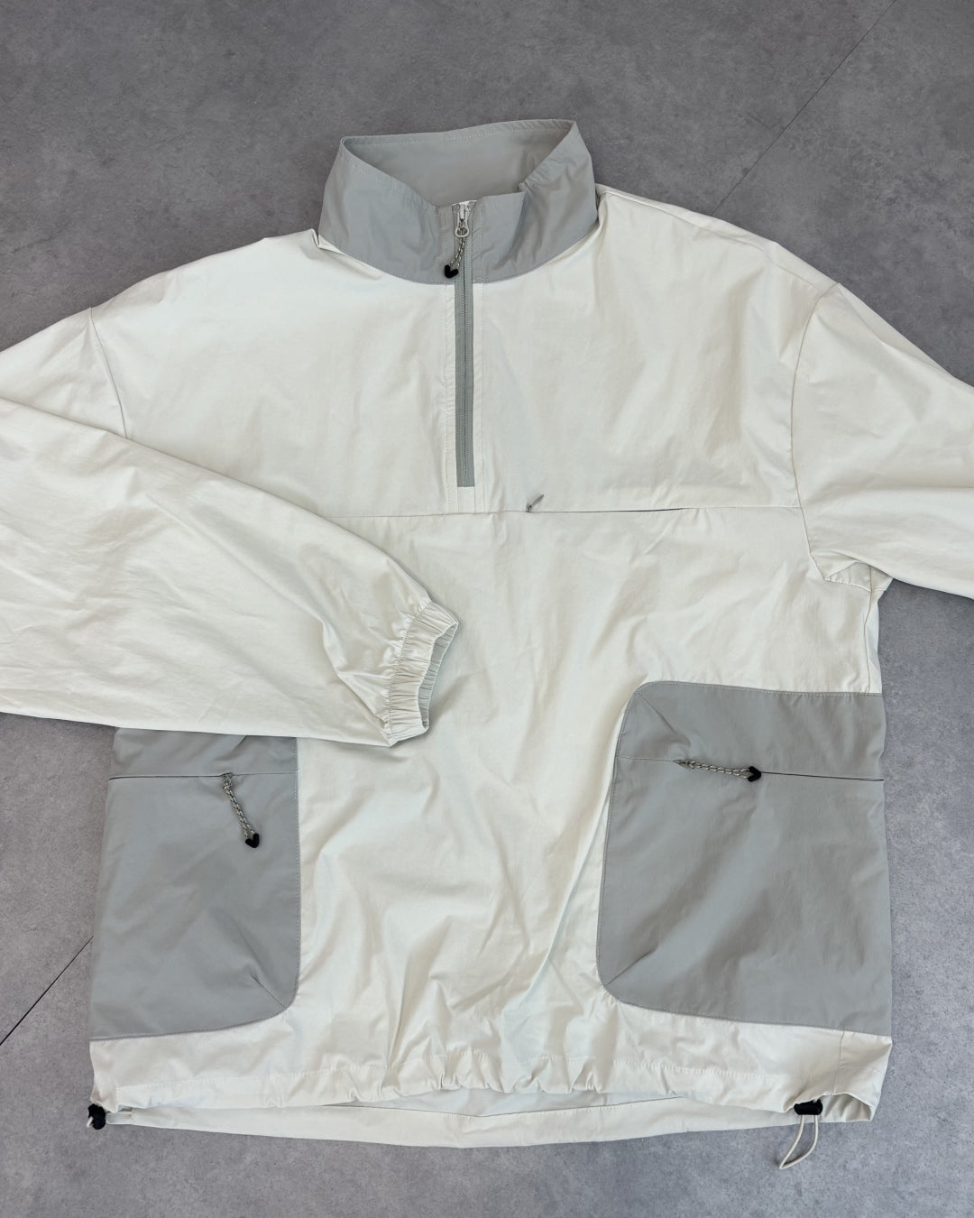 ハーフジップユーティリティプールオーバーCM0101