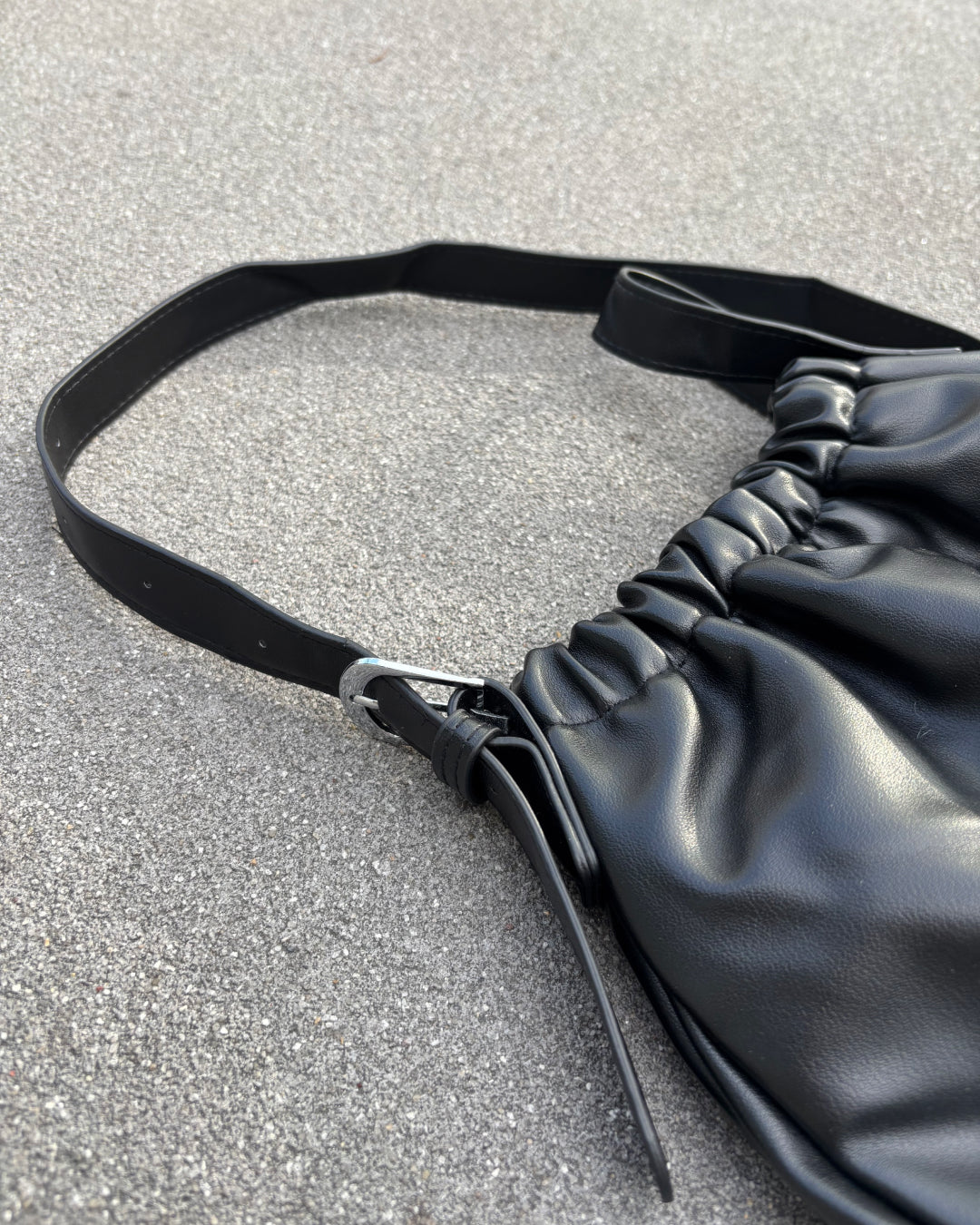 ミニマルドローストリングショルダーバッグ CM0116