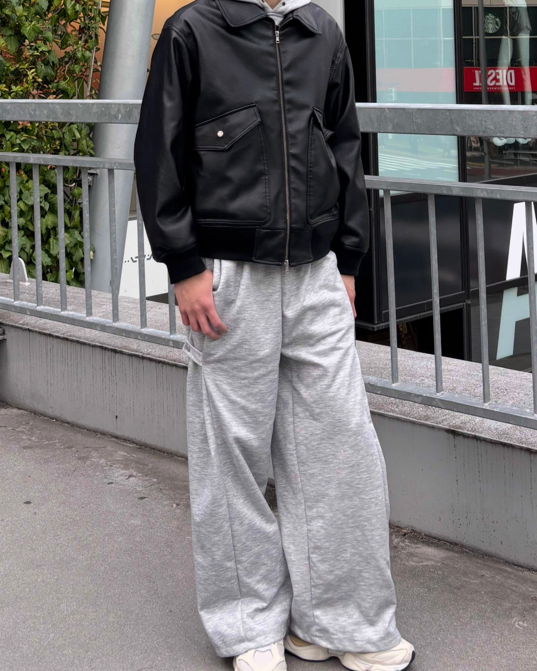 ドロストコードワイドシルエットスウェットパンツCM0119