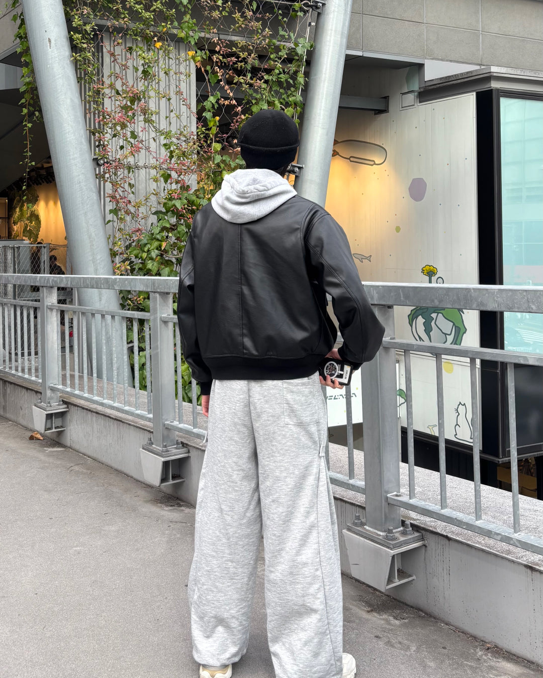 ドロストコードワイドシルエットスウェットパンツCM0119