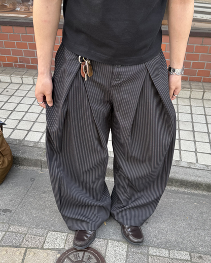 ストライプタック入りボタンフライスラックス
FR0026