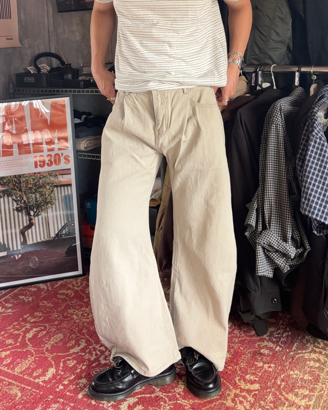 Chronology (&RC)ワイドパンツ ホワイト ホワイトデニムワイドパンツ｜DAY by DAY It's international