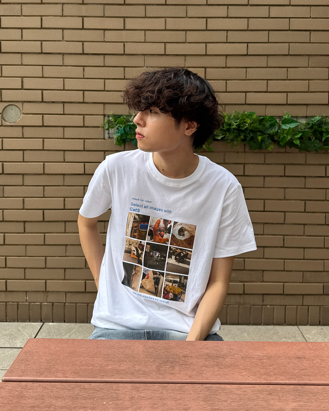 【発売予定】キャッツグラフィックTシャツ GC0001