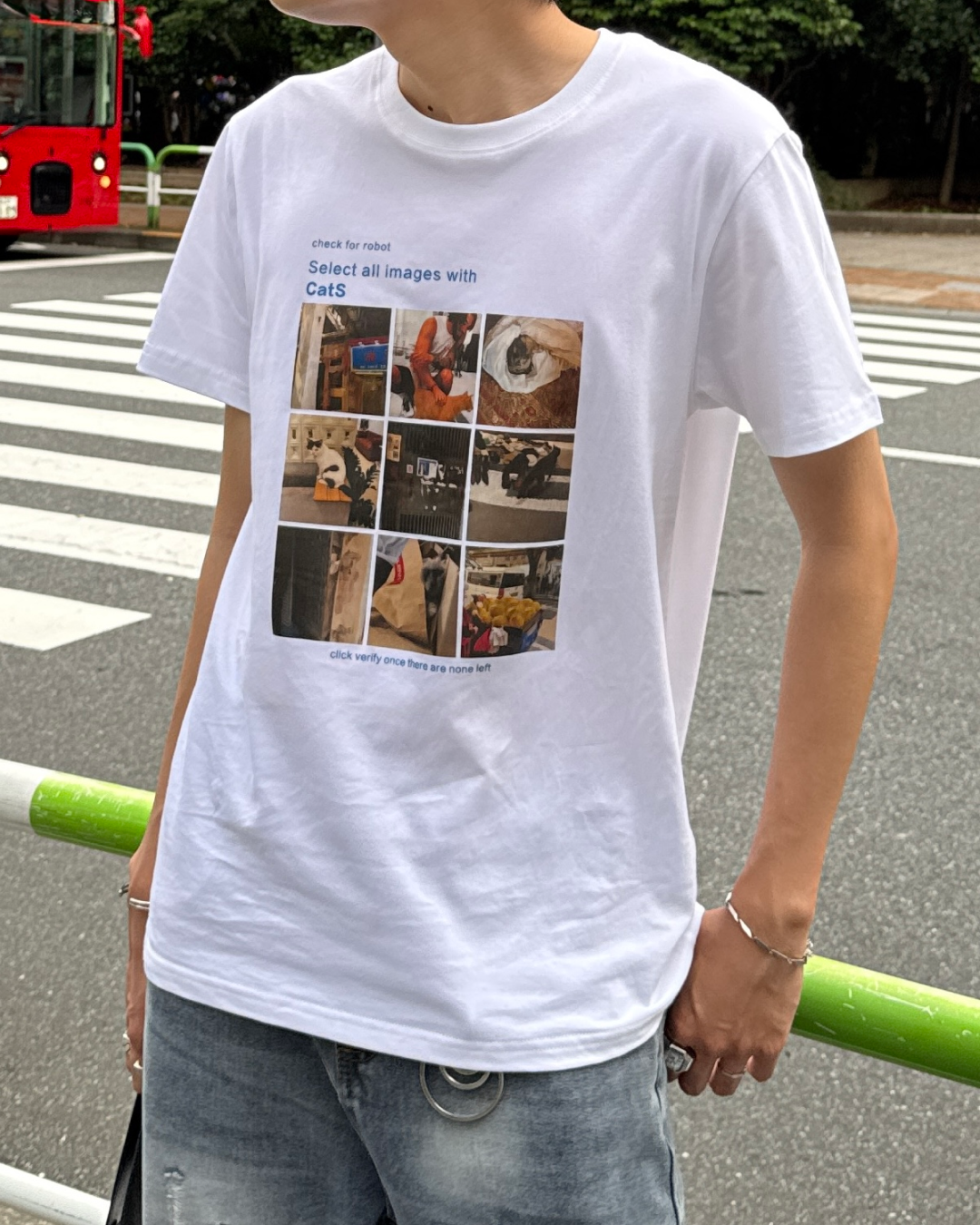 【発売予定】キャッツグラフィックTシャツ GC0001