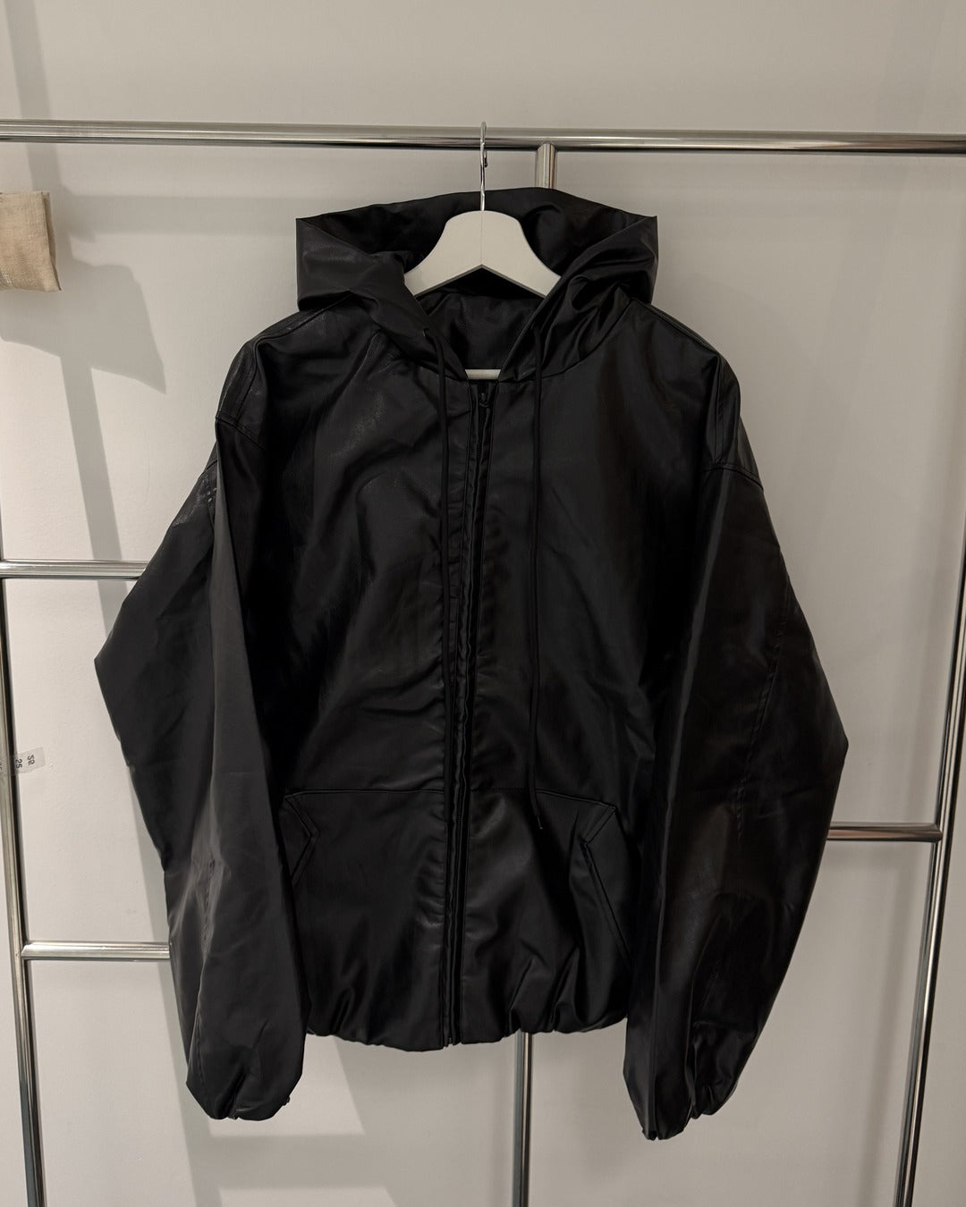 レザーライクジップアップフーディ GC0252