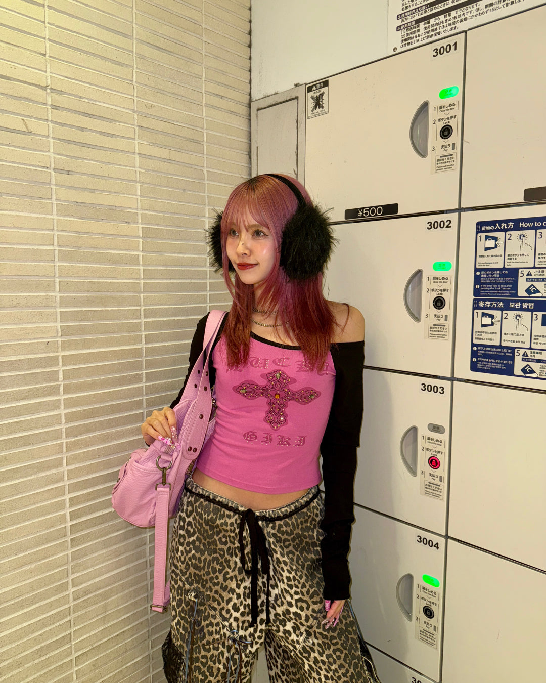 クロスデザインビジューワンショルダートップス GM0138 – YOLO（ヨロ