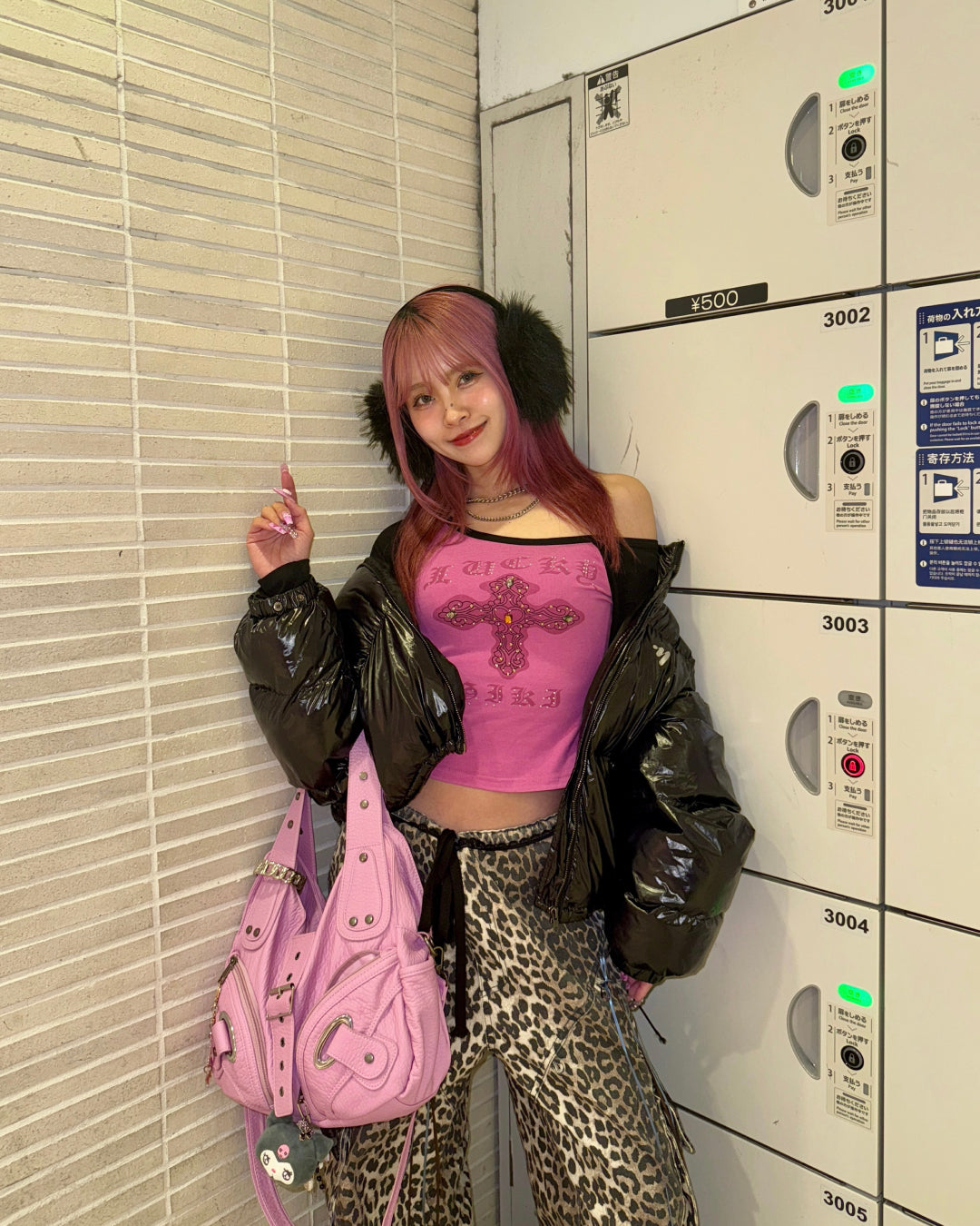 クロスデザインビジューワンショルダートップス
GM0138