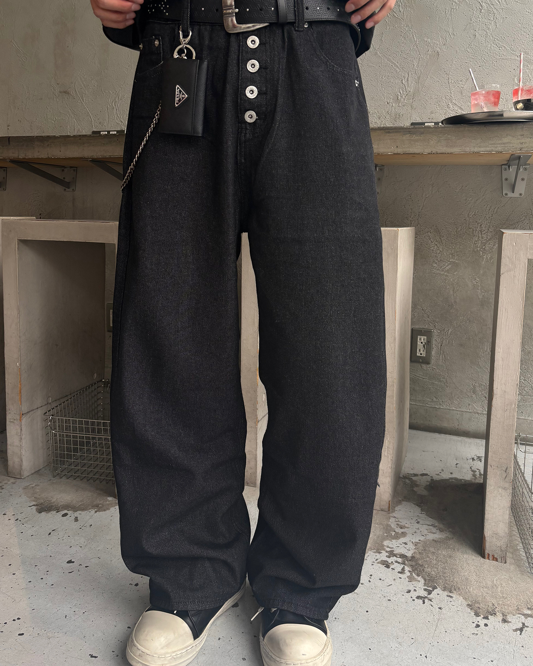 ボタンフライストレートパンツ HS0061