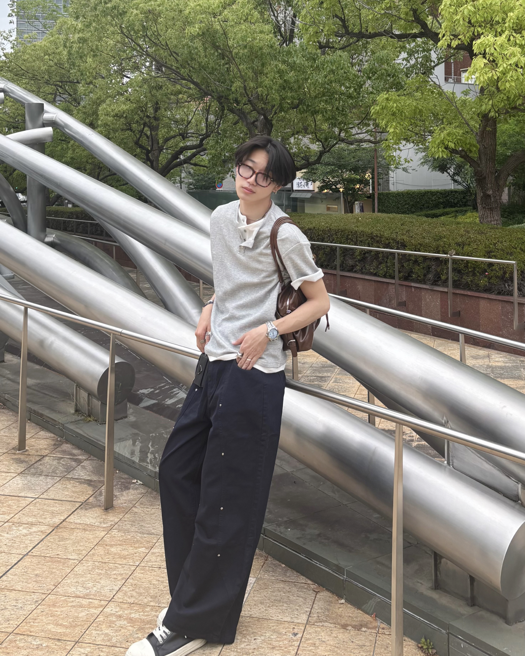 スタッズデザインカーブシルエットカーゴパンツ
HS0121