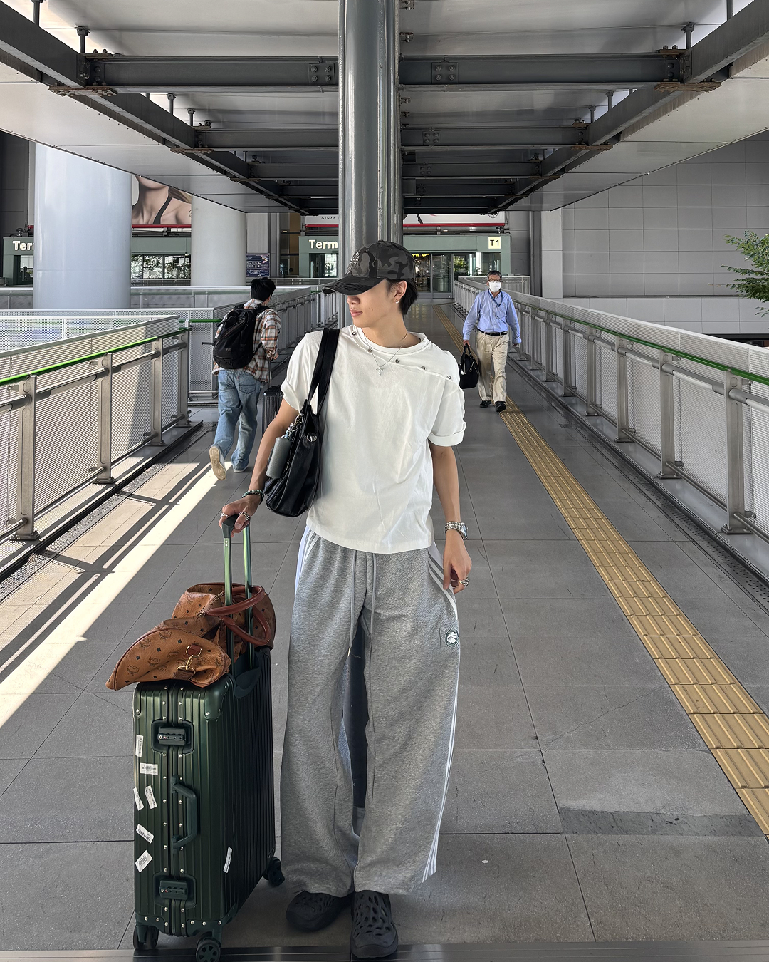 パッチワークラウンドネックTシャツ HS0168
