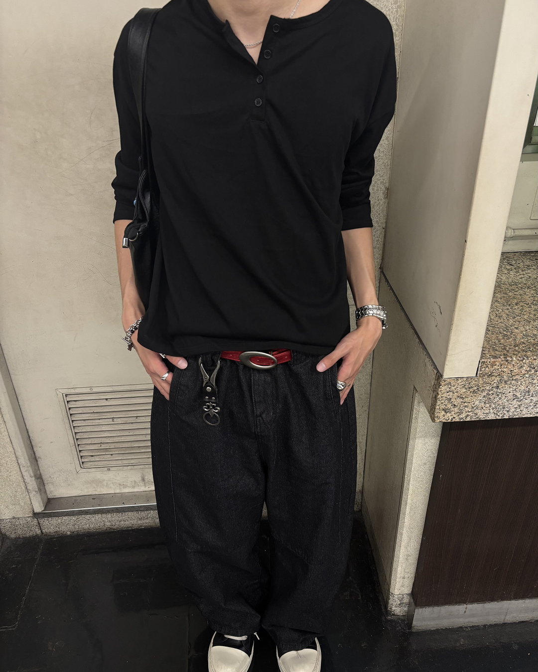 ハーフオープンネックロングスリーブTシャツ HS0173