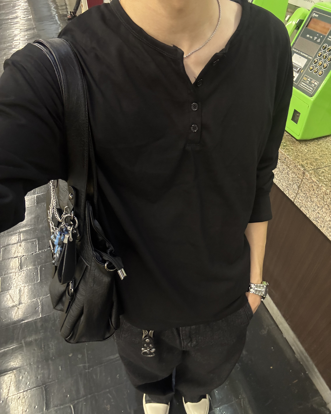 ハーフオープンネックロングスリーブTシャツ HS0173