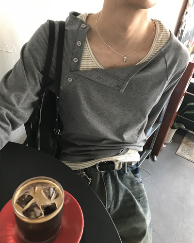 ハーフハイネックアシメサイドボタンT HS0253