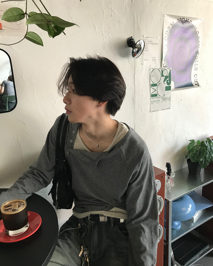 ハーフハイネックアシメサイドボタンT HS0253