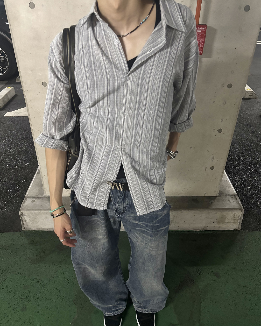 ルーズフィットバイカラーシャツ HS0283