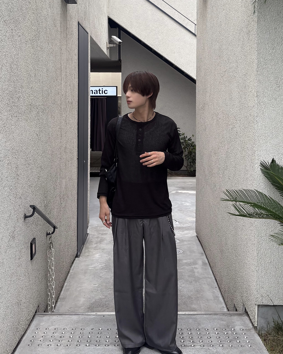ワイドタックススラックスパンツ HW0085