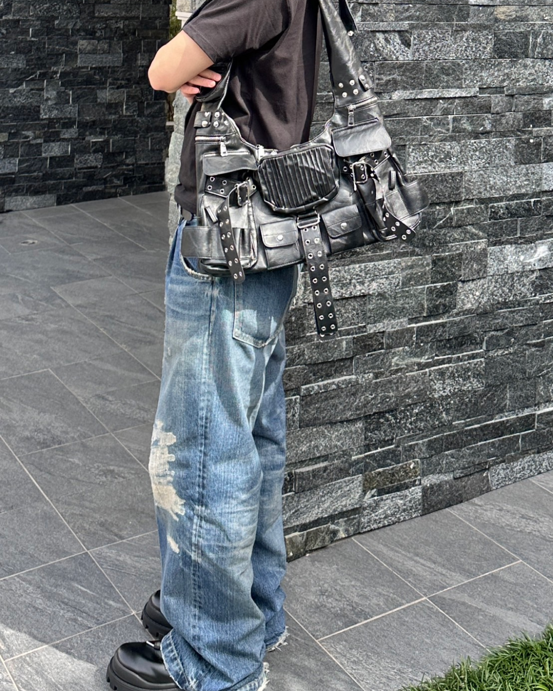 Leather Pocket Messenger Bag HY0003