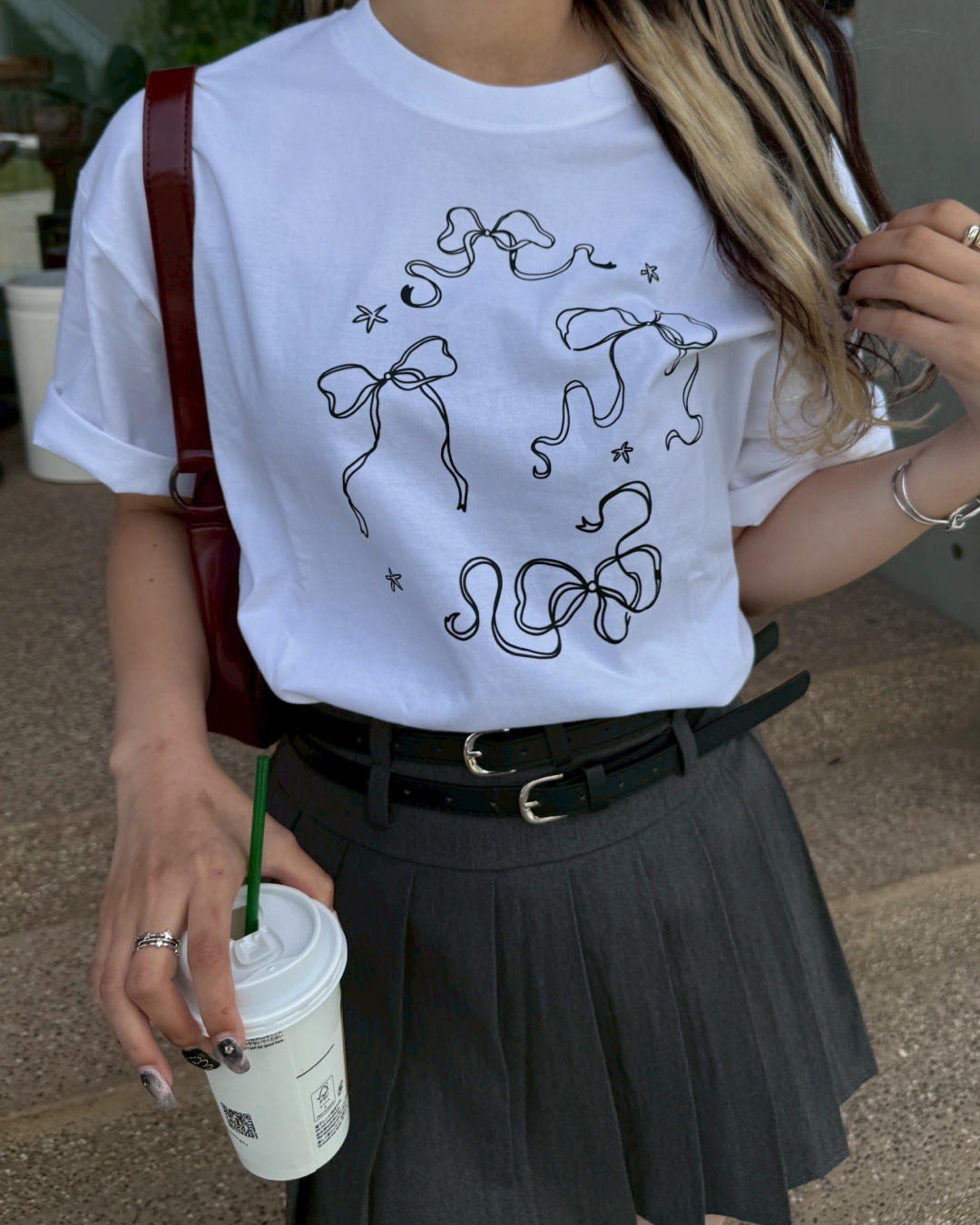 リボンモチーフプリントTシャツ HZ1006