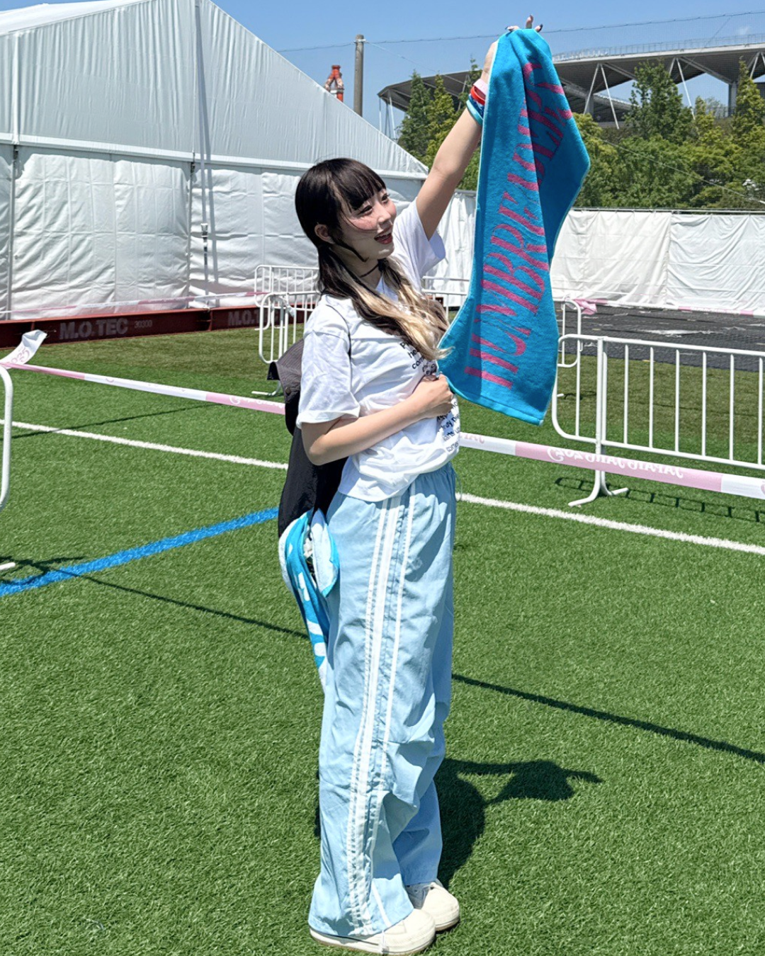 アイスブルーナイロンパンツ HZ1062