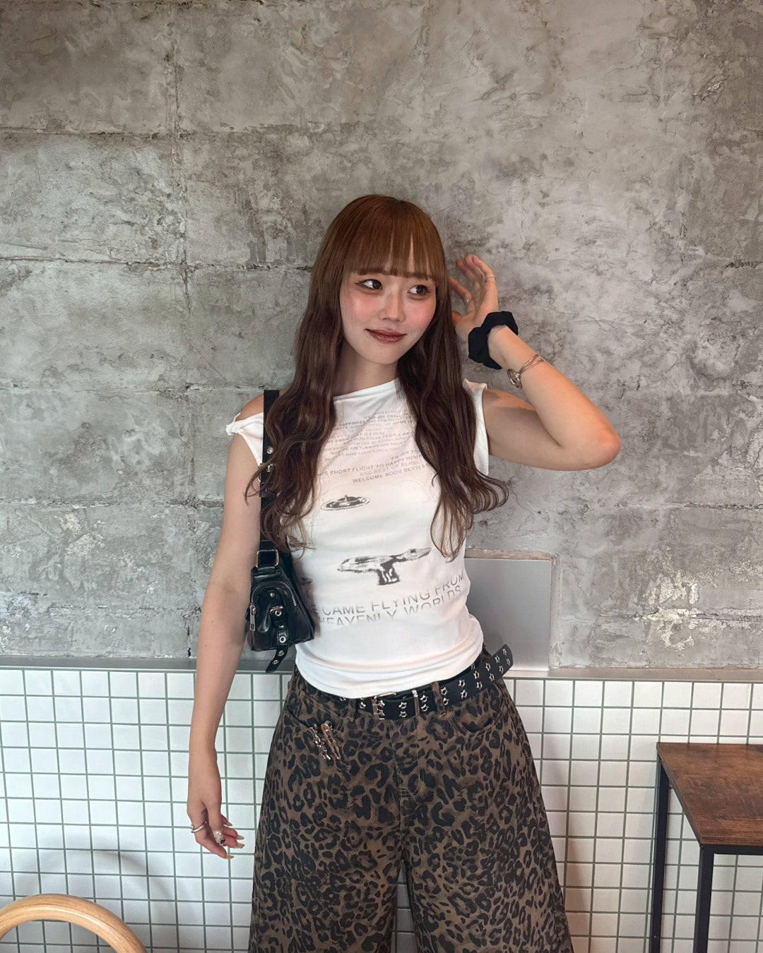 ワンショルダーリラックスTシャツ HZ2020