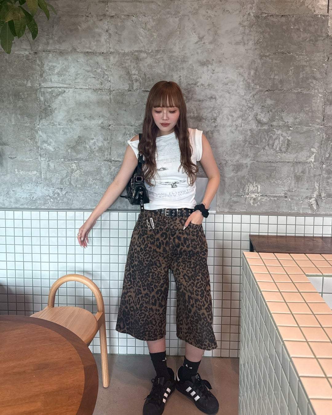 ワンショルダーリラックスTシャツ HZ2020