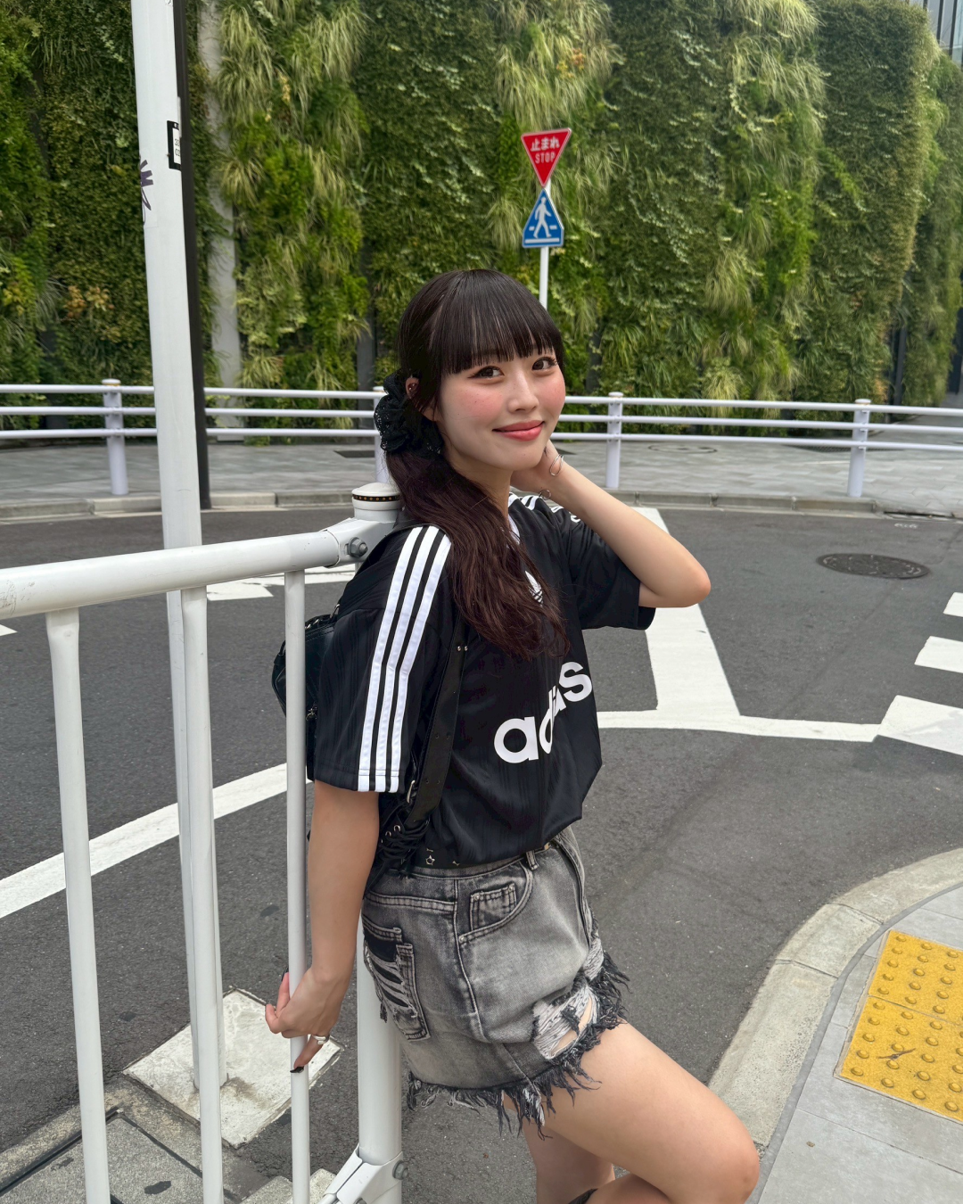 ハイダメージデニムショートパンツ HZ2049