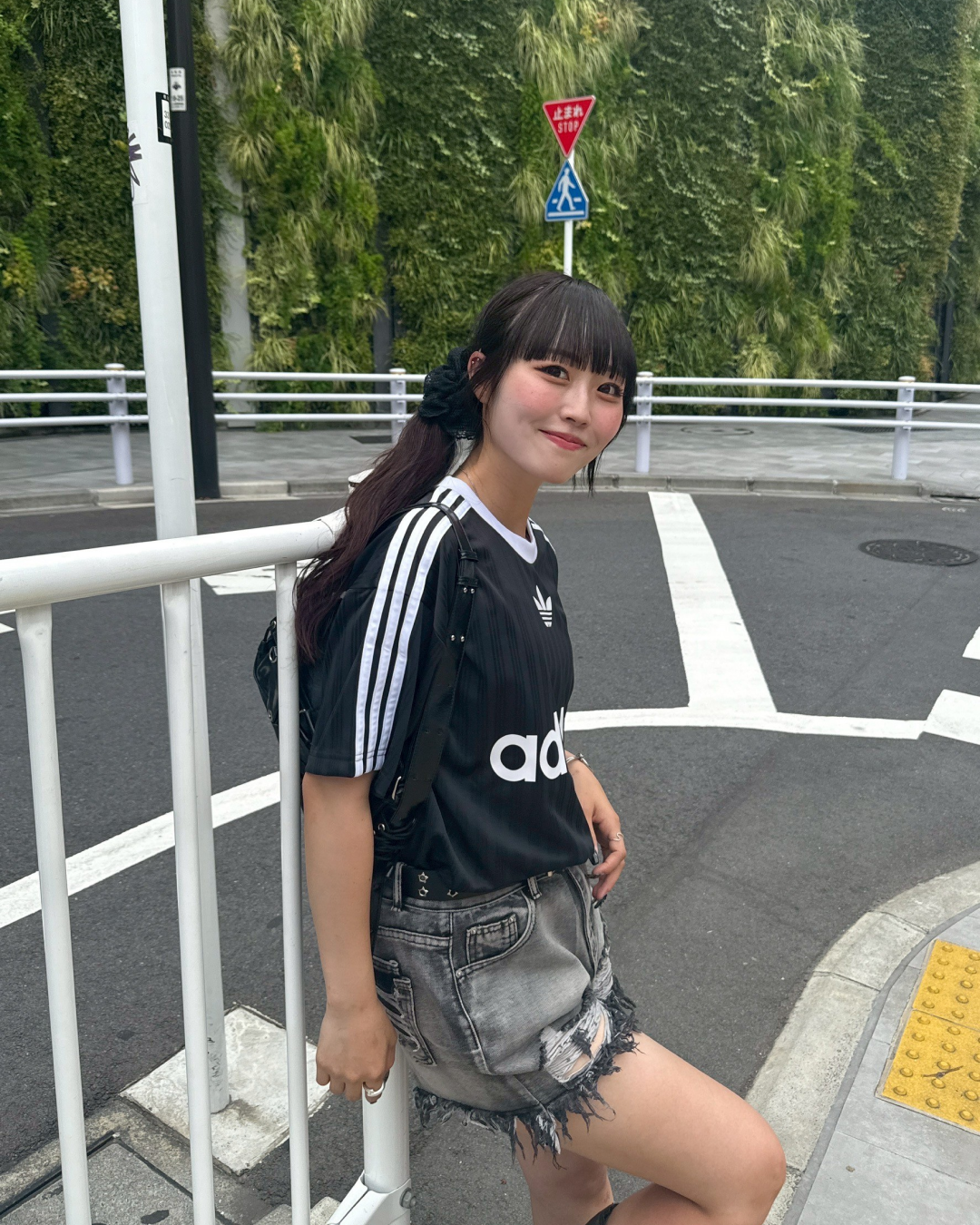 ハイダメージデニムショートパンツ HZ2049