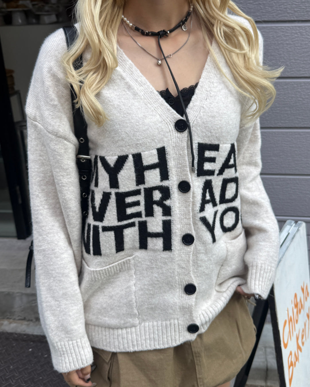 ロゴニットバイカラーカーディガン HZ3001