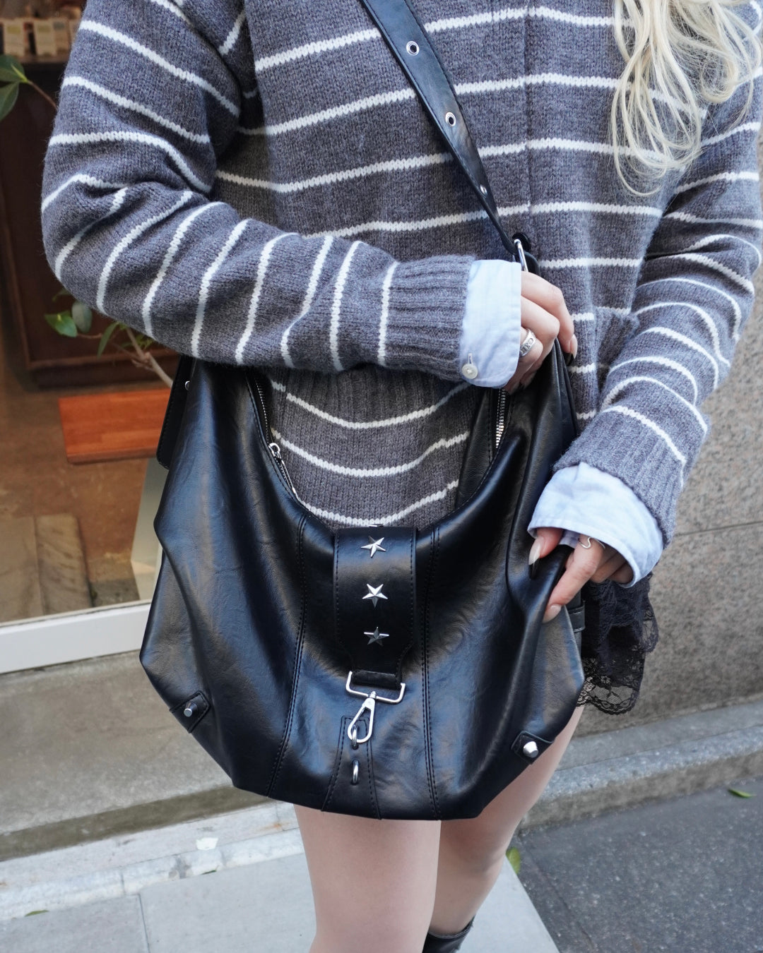 スタッズショルダーバッグ HZ3018