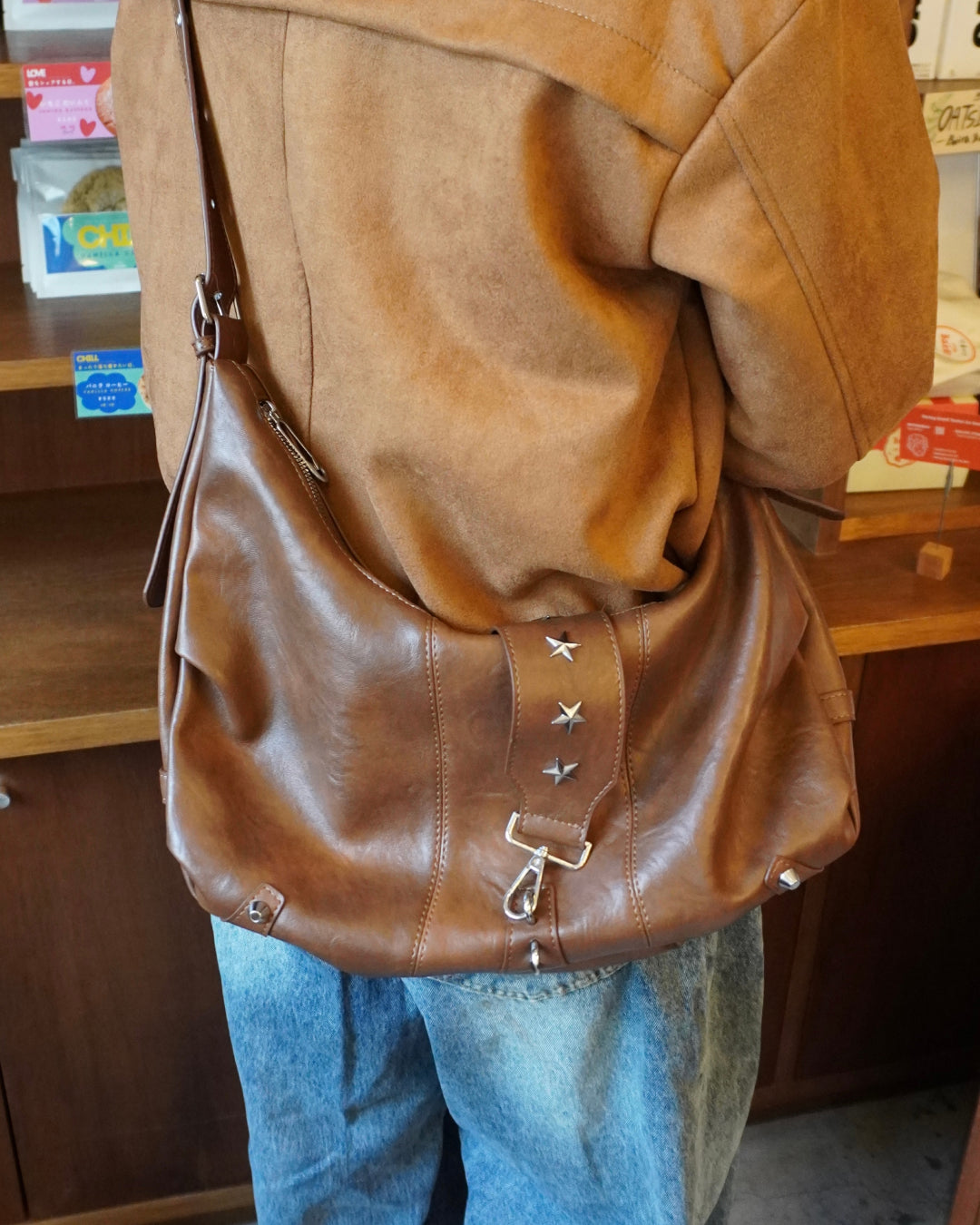 スタッズショルダーバッグ HZ3018