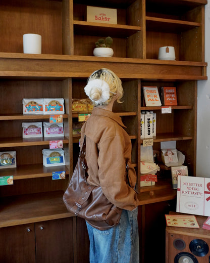 スタッズショルダーバッグ HZ3018