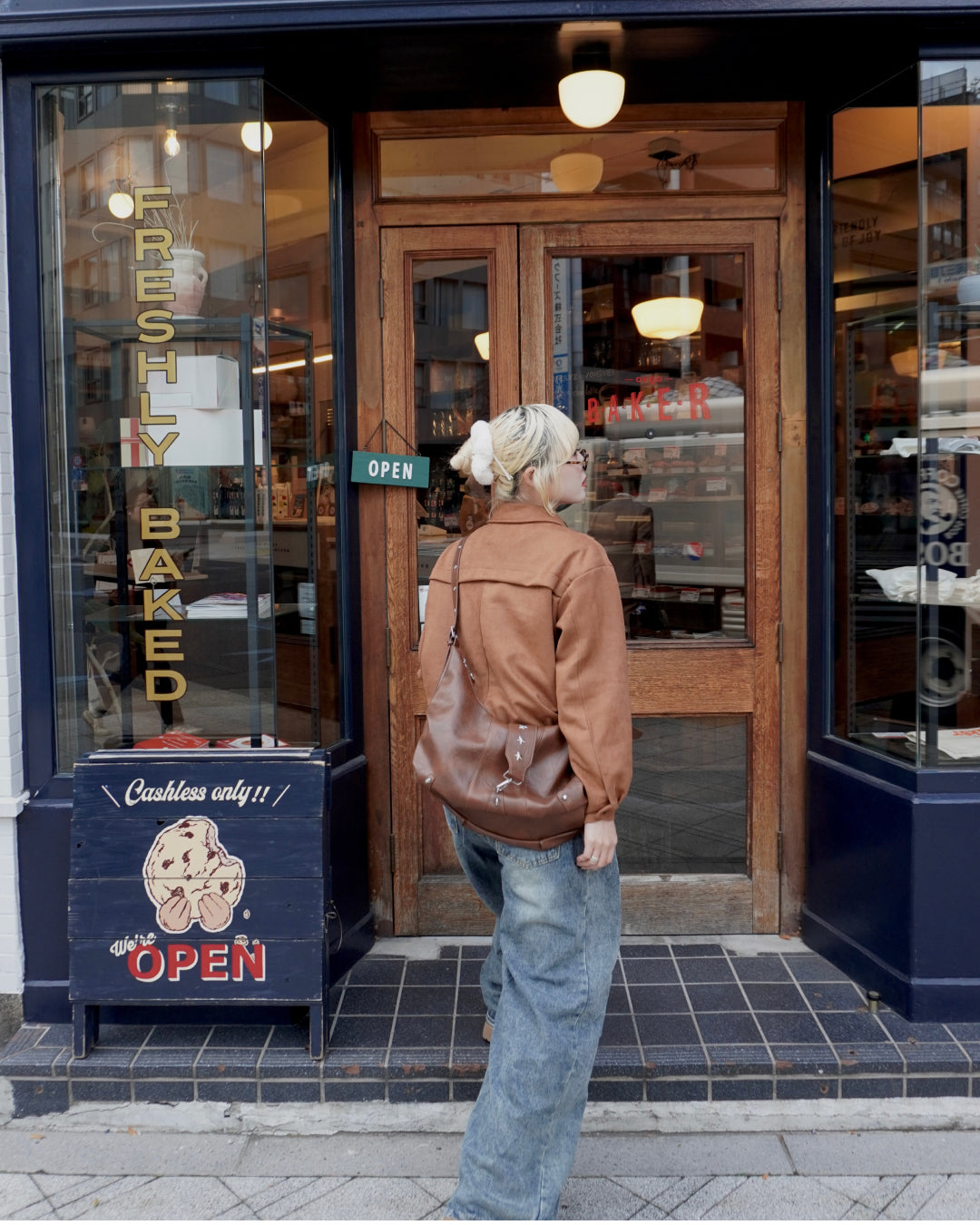 スタッズショルダーバッグ HZ3018