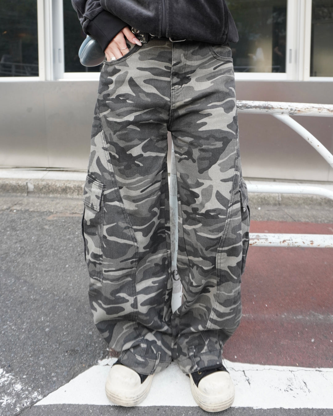 カーブシルエット迷彩パンツ HZ3081