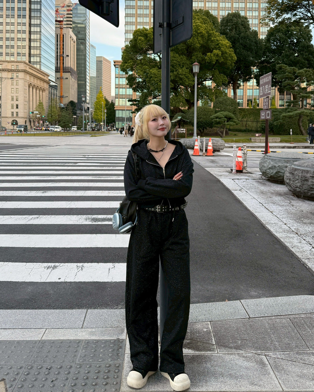 【11/25 19:00販売開始 オリジナル 即納】ラメストーンパーカー HZ6000